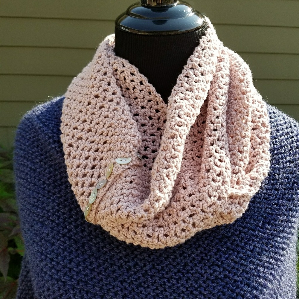 Dusty pink cowl